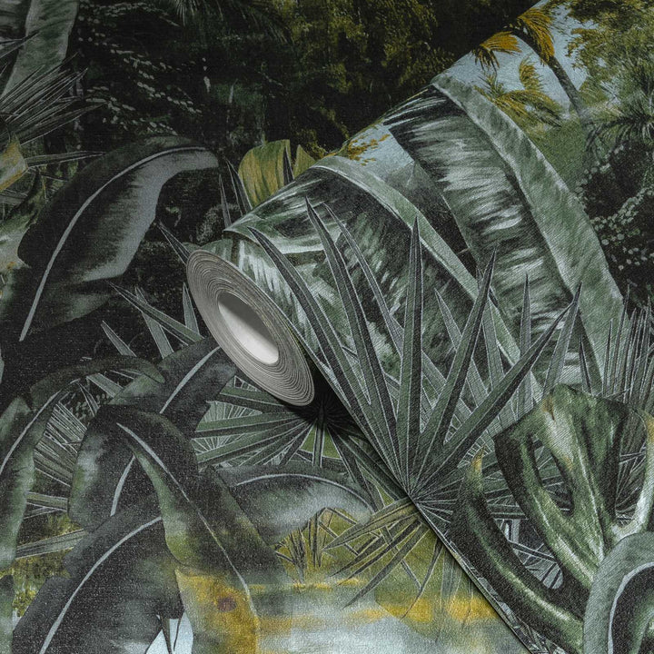 Tapetes ar džungļiem un palmām zaļā krāsā - 1355111 AS Creation